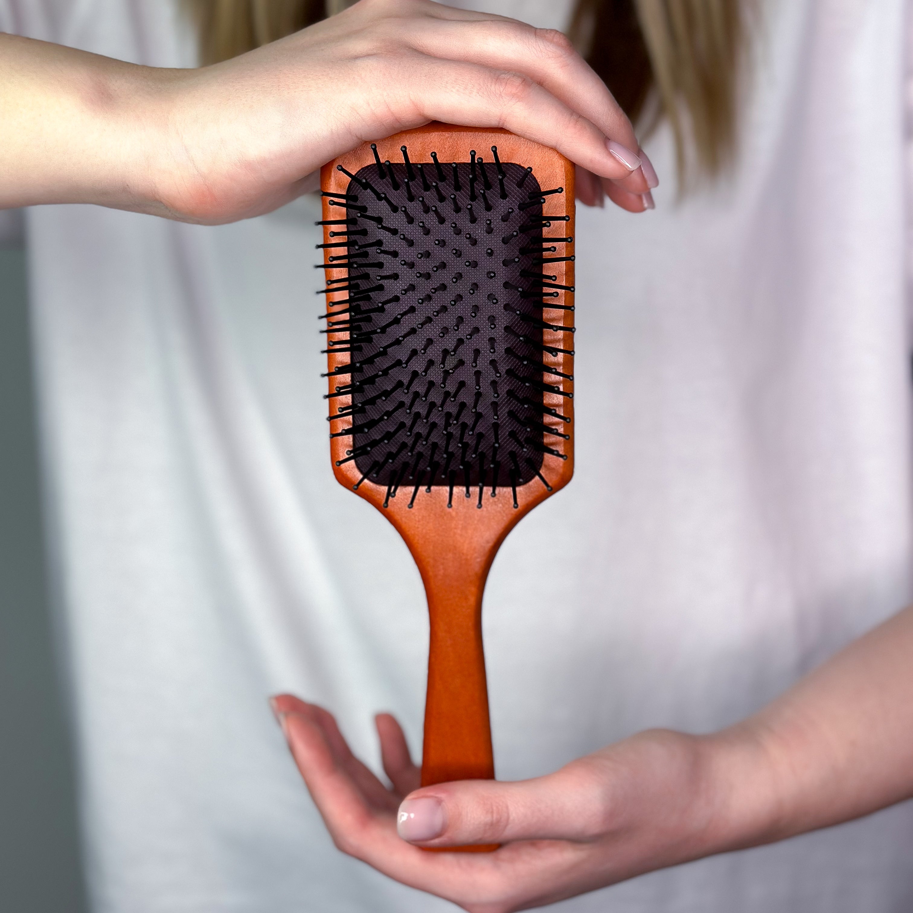 Paddle hair brush
